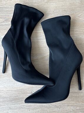 ASOS Design Women's Black Stretch Sock Stiletto Booties 8 New